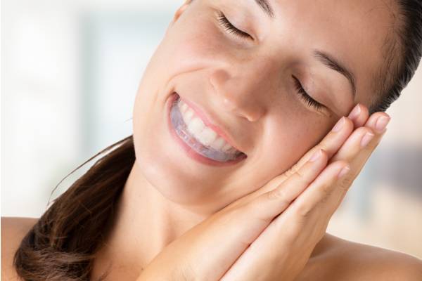 Férula de descarga para tratara el Bruxismo - Clínica Area Dental