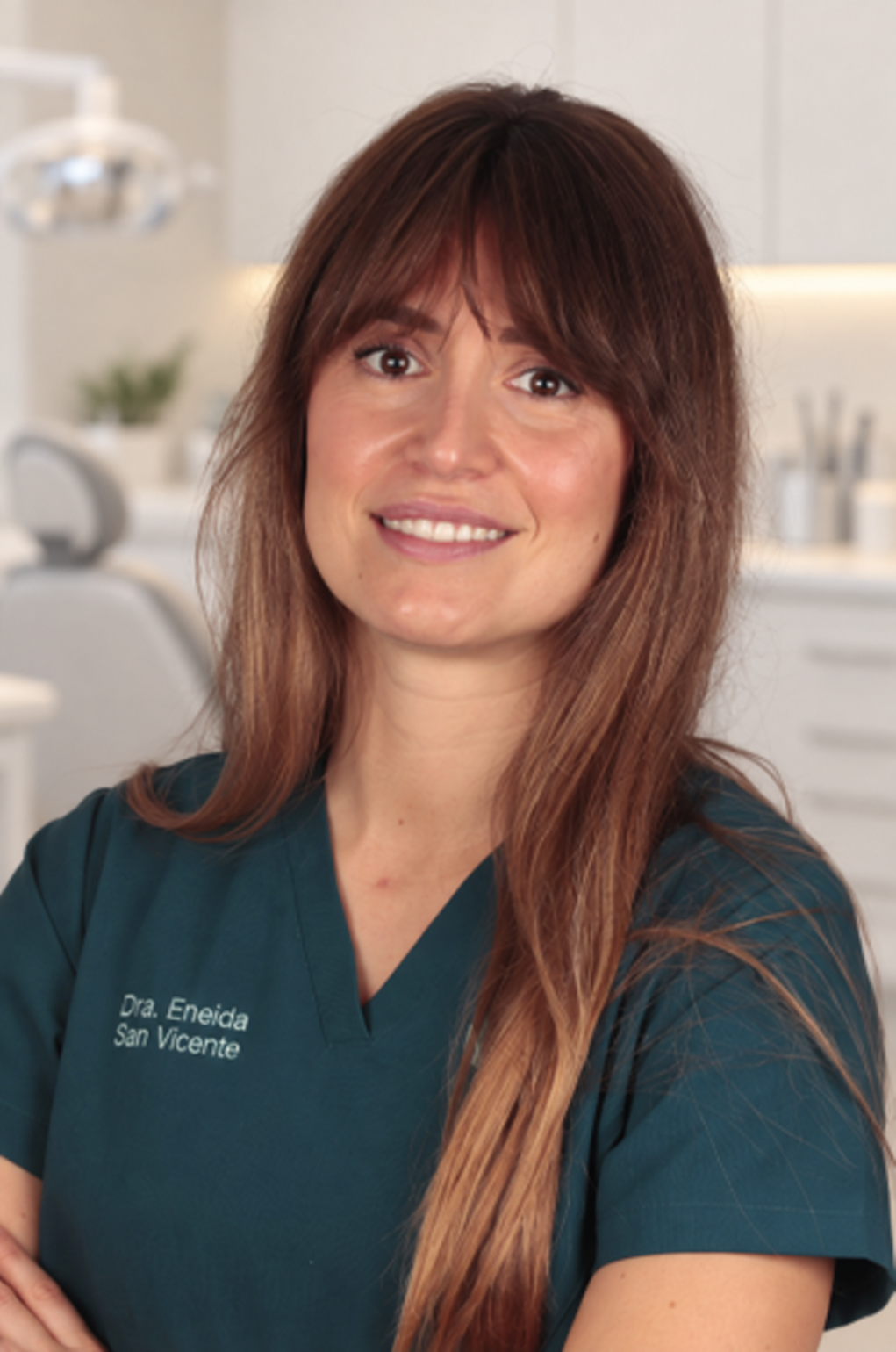 Recreación de la Dra. Eneida San Vicente en un gabinete dental